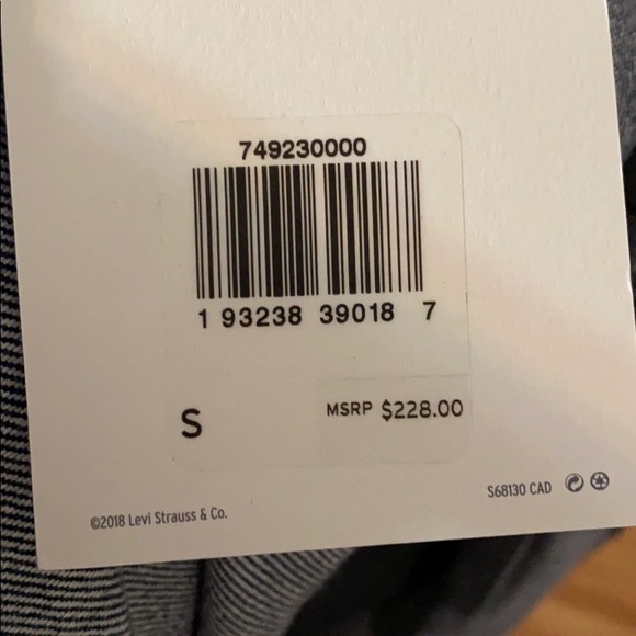 NWT LEVIS OVERSIZED FRINGE OMBRÉ DENIM JACKET S M - Picture 8 of 8